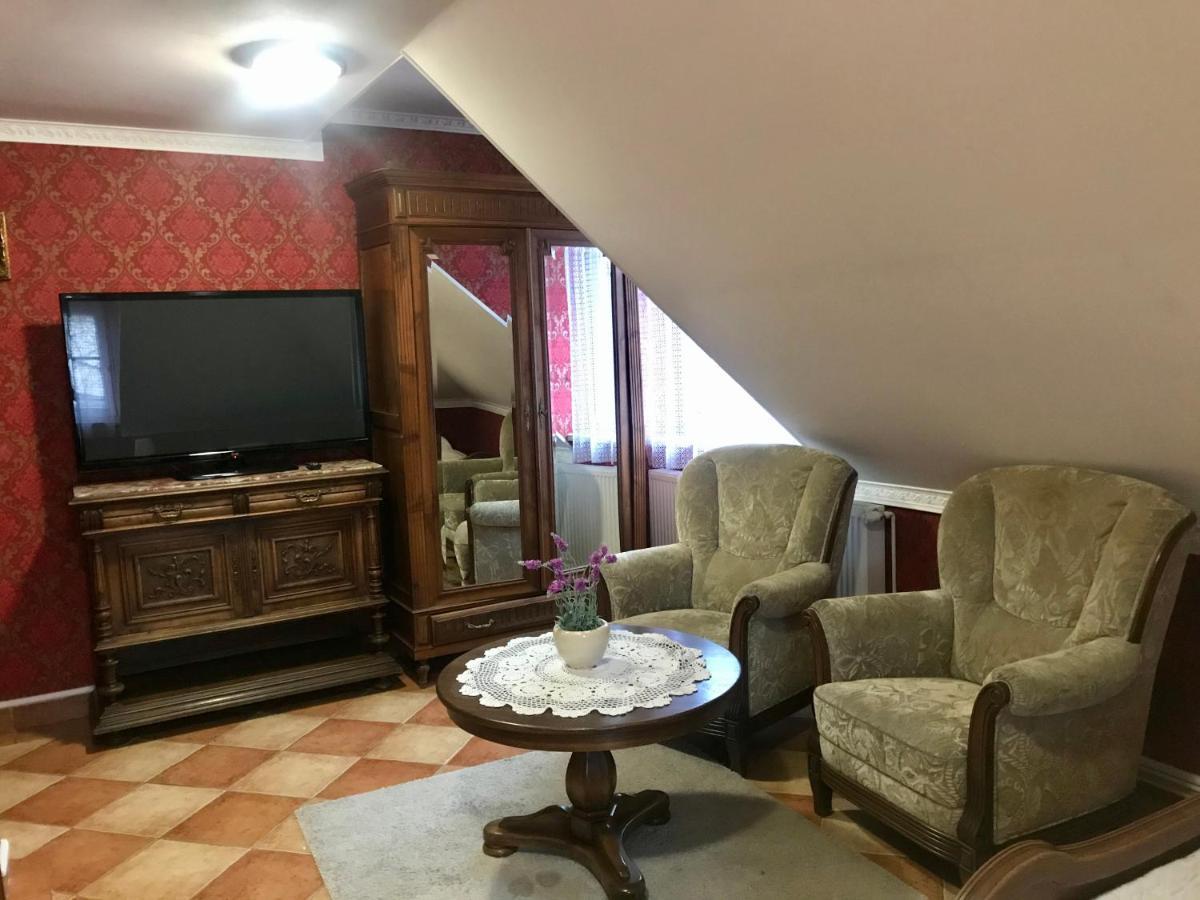 Dworek Biala Dama Nieborów Εξωτερικό φωτογραφία
