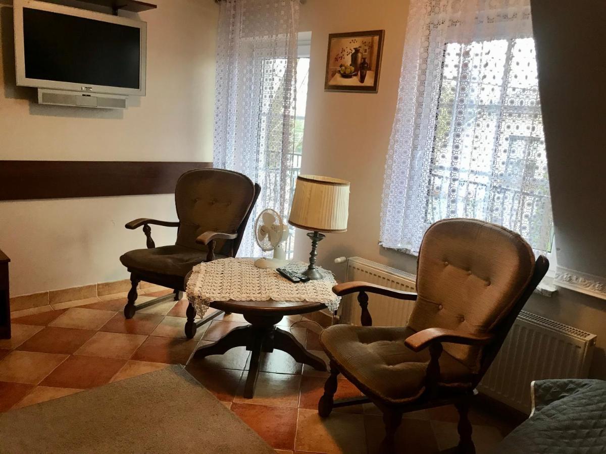 Dworek Biala Dama Nieborów Εξωτερικό φωτογραφία